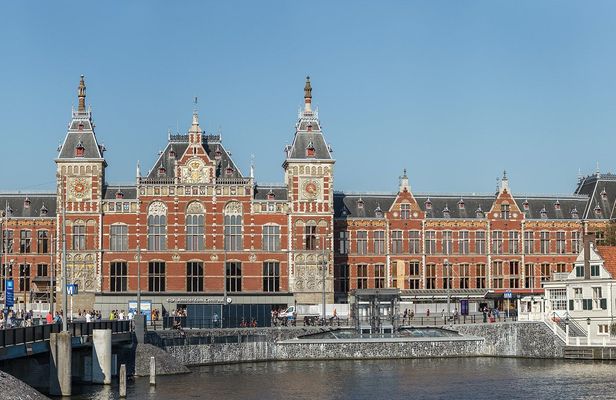 Historical Amsterdam 2.5-hour private guided tour