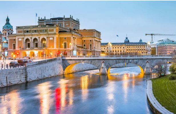 Custom Stockholm private 3-hour tour
