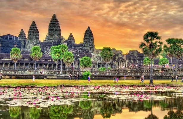 Full-day Angkor Temple Complex private tour