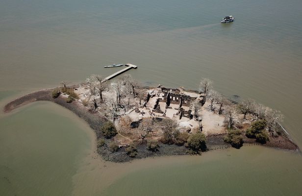 History of slavery: a historical full-day tour