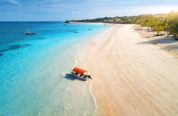 Zanzibar Safari Blue boat tour with private transfer