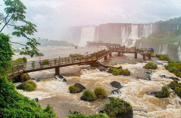 Iguassu Falls full-day tour Brazilian and Argentinian sides