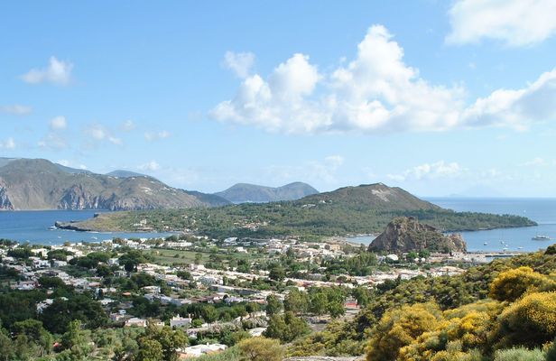 Lipari and Vulcano mini-cruise from Taormina
