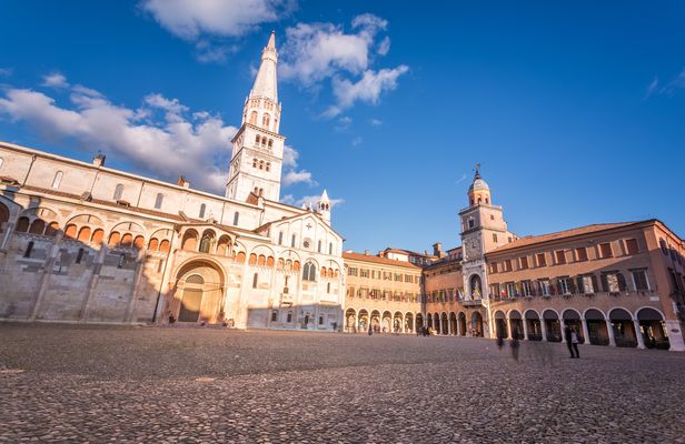 Modena private walking tour