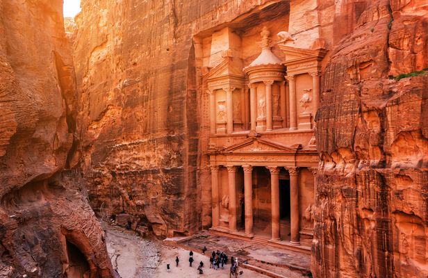 Private Petra full-day tour with Amman sightseeing from Amman