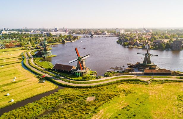 Volendam and Marken tour from Amsterdam