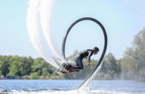 20 minutes flyboard, hoverboard or jetpacking experience in Amsterdam