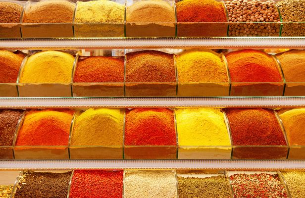 Tel Aviv Carmel Market: 2-hour food tour