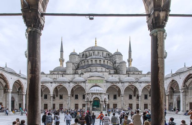 Unmissable Istanbul classics private guided tour