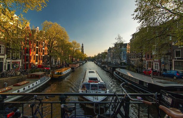 Luxury private Amsterdam city tour by car
