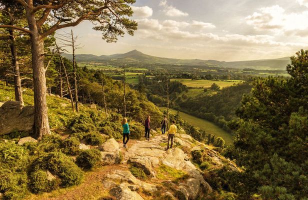 Wicklow and Glendalough day trip from Dublin with guided walk