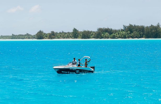 Bora Bora private lagoon fishing