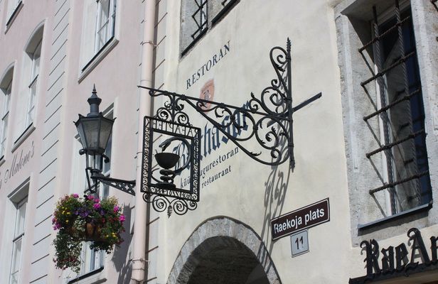 Tallinn alcohol tasting tour