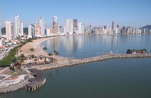Balneario Camboriu guided tour from Florianópolis
