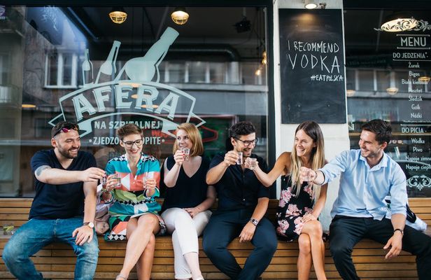 Vodka and food tasting tour in Warsaw