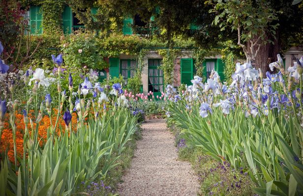 Excursion to Giverny and Marmottan Monet Museum