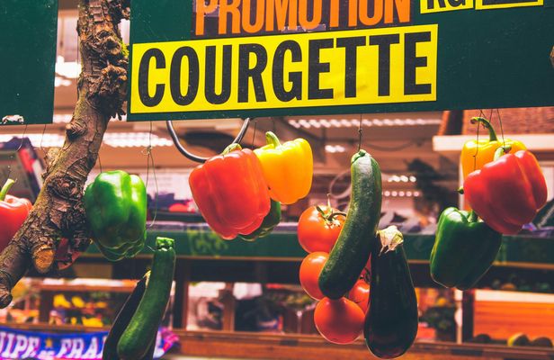 Gourmet food tour in Les Halles-Montorgueil neighborhood