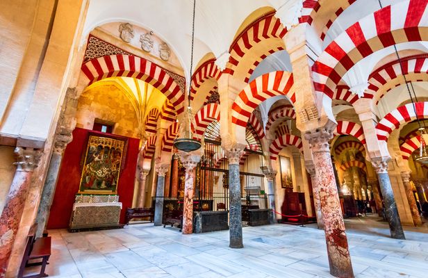 Guided tour of the Jewish Quarter and the Mezquita of Córdoba