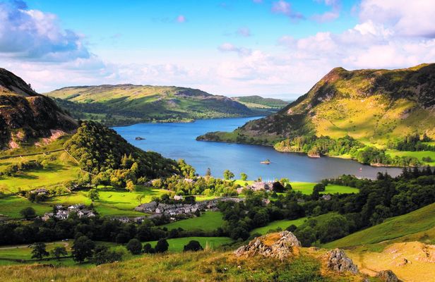 Windermere, Lancaster and the Lake District small group day tour from Manchester