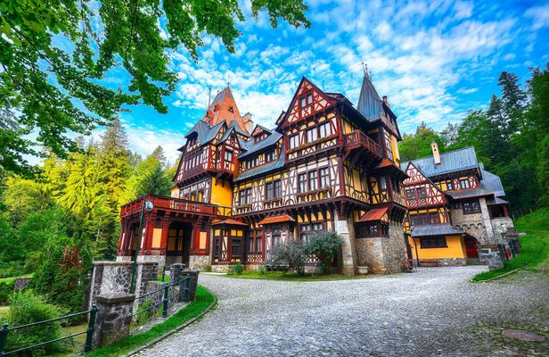Private tour to the surrounding areas of Brasov