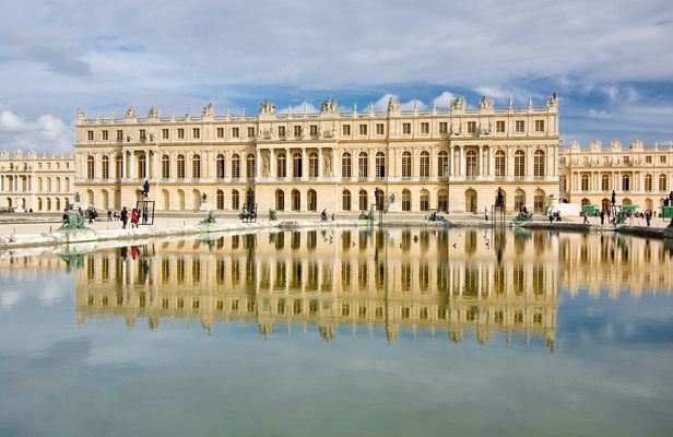 A 5-hour private trip to Versailles from Paris