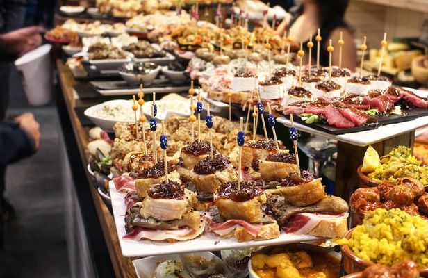 Wine and tapas tasting eBike tour