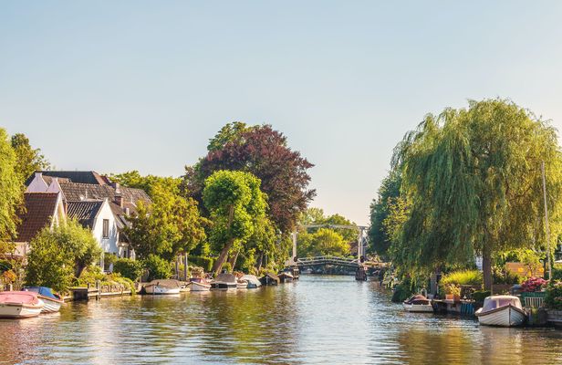 Private afternoon high tea cruise on Vecht River from Amsterdam