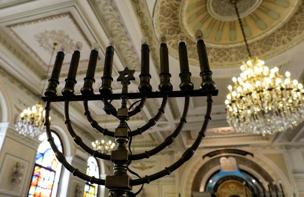 Casablanca Jewish heritage tour with kosher lunch