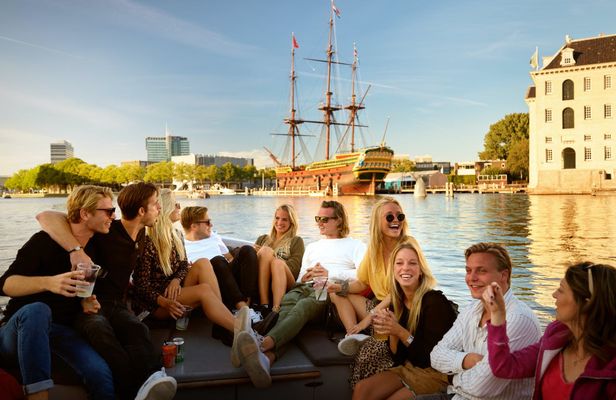 Luxury canal cruise from Rijksmuseum
