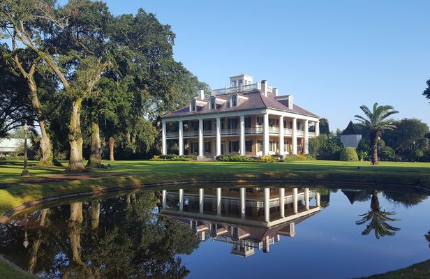 Houmas House estate and gardens guided mansion tour