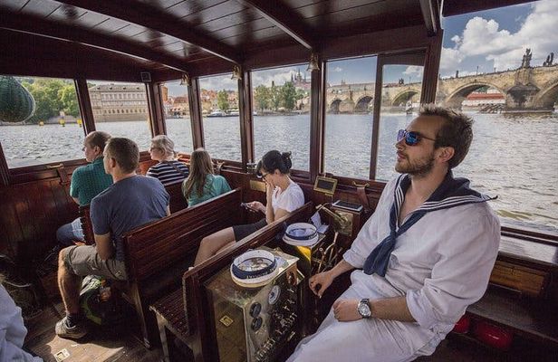 Prague Castle and Vltava boat tour