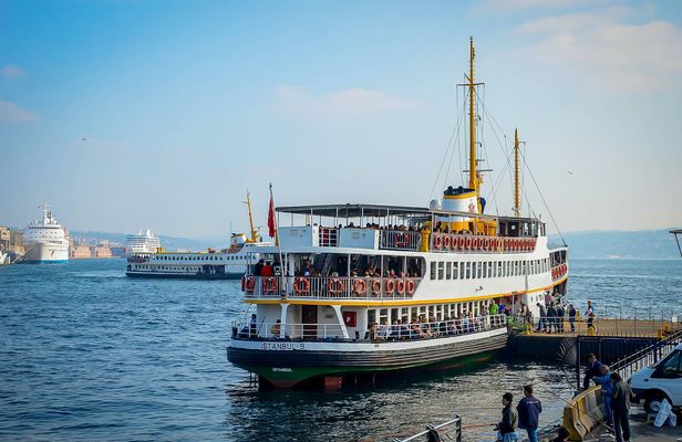 Best of Istanbul: private guided tour with Bosphorus cruise