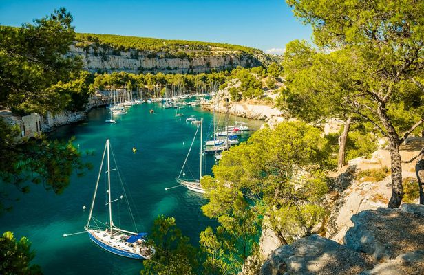 Calanques Tour by Electric Mountain Bike from Cassis