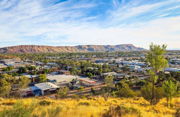 A town Like Alice full-day tour