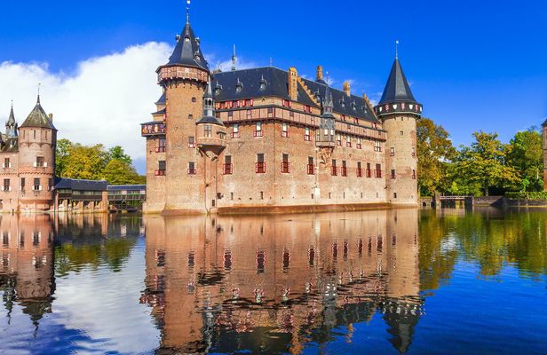 Private day trip to the Dutch castles from Amsterdam