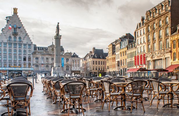 Self guided tour with interactive city game of Lille