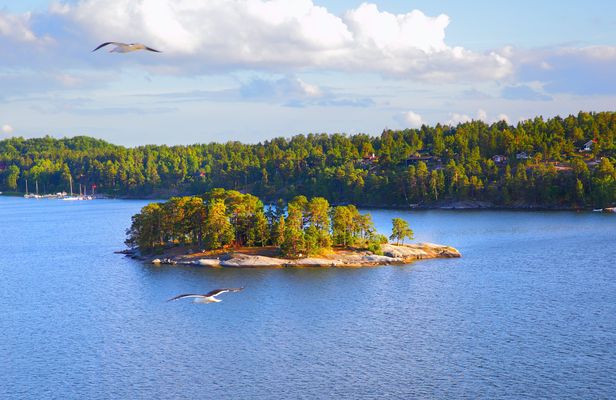 Sailing around Stockholms archipelago