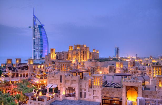 Half-day tour of Dubai and Burj Khalifa entrance ticket