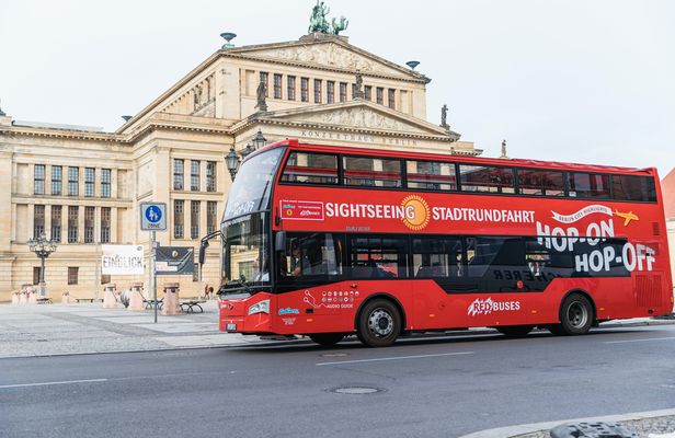 Berlin Red Sightseeing hop-on hop-off 24 or 48h bus