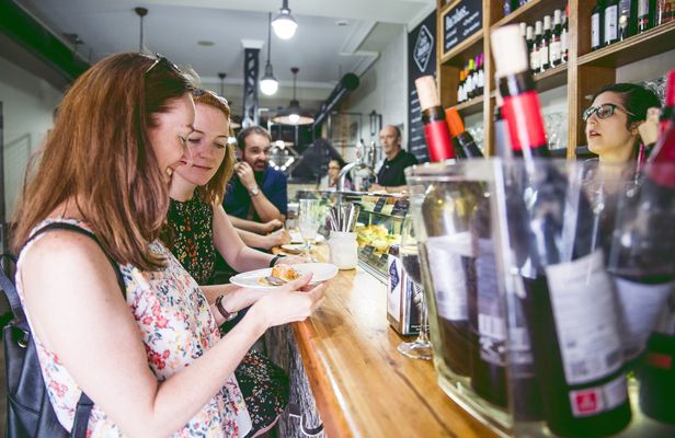 Market and tapas tour in Zaragoza