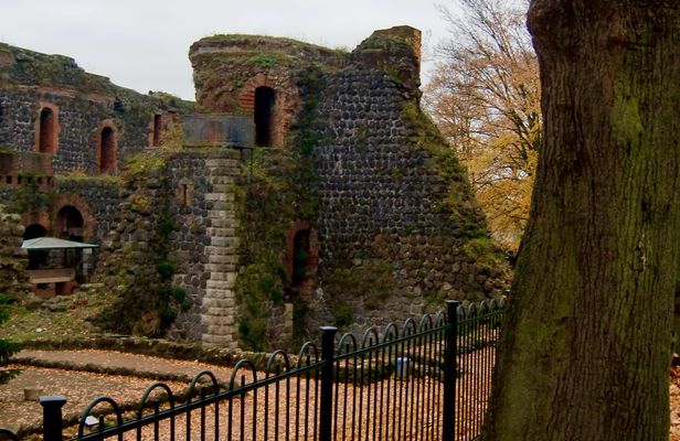 Self-guided discovery walk in Düsseldorf’s Kaiserswerth