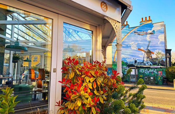 Self-guided Discovery Walk in London’s Peckham neighborhood