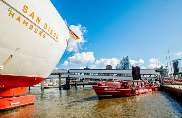 Hop-on hop-off harbor tour with Museum Ship Cap San Diego ticket