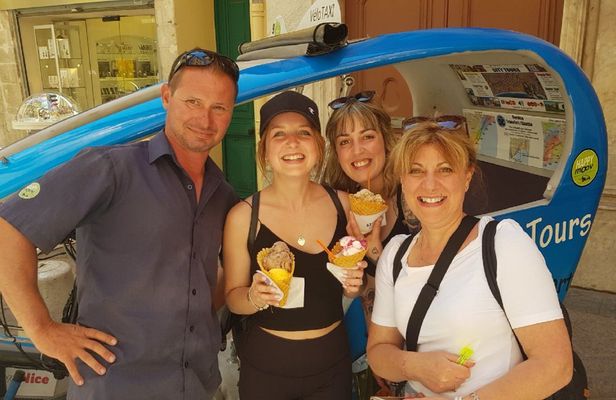 A 1-hour private electric rickshaw ride in the French Riviera