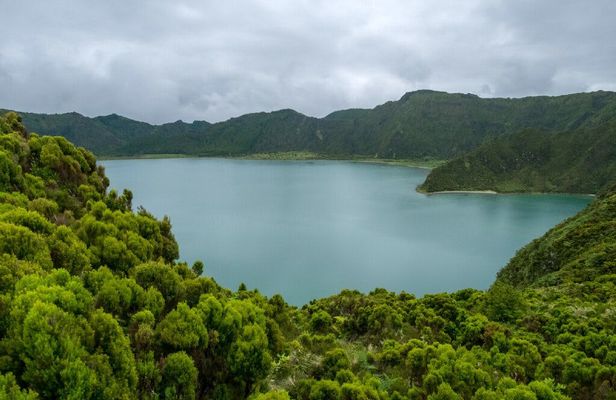 Lagoa do Fogo full-day hiking tour