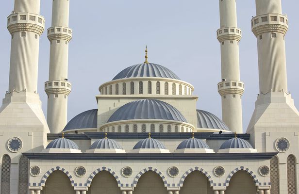 Dubai Half-Day City Tour and Blue Mosque Visit
