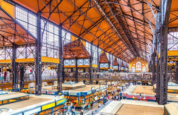 Budapest Private City Tour with Culinary Walk in the Central Market Hall