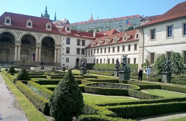 Must-sees of Prague guided tour with Wallenstein Palace Gardens