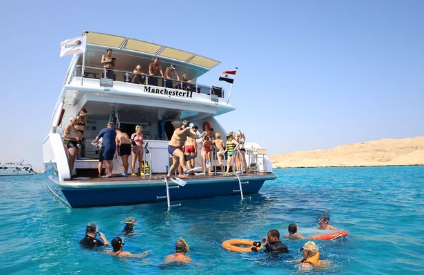 Classic family Red sea cruise experience from Hurghada