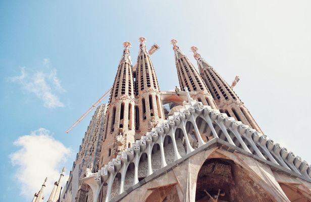 Barcelona highlights combo tour with Sagrada Familia